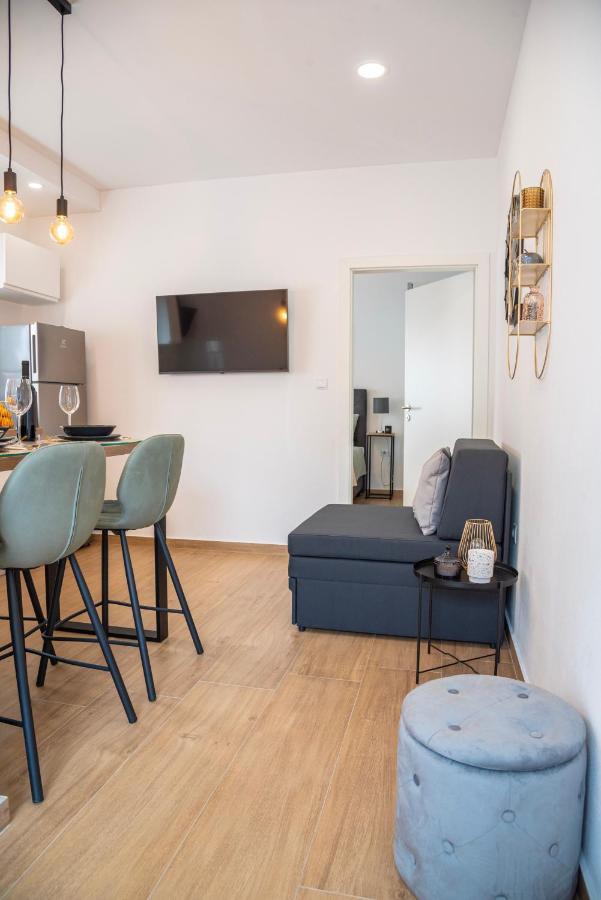 Apartmani Sara ビビニェ エクステリア 写真
